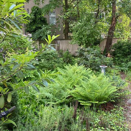 Zentral Gelegen - Stilvolles Appartment In Moabit Berlin Kültér fotó